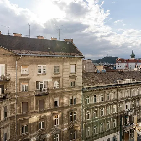 Apartman Center 1 Stop To Airport Budapest